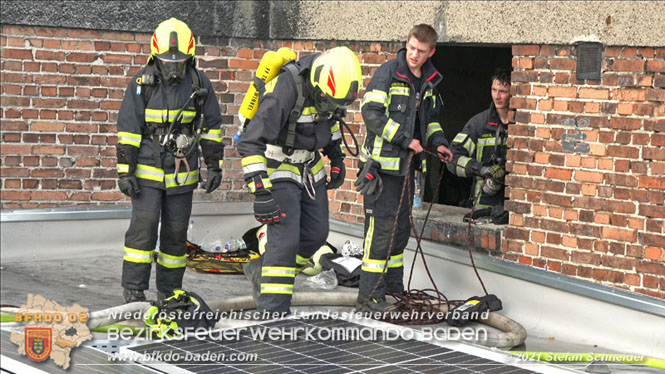 20210921 B4 Großbrand im Gewerbepark Traiskirchen 20210921 B4 Großbrand im Gewerbepark Traiskirchen
