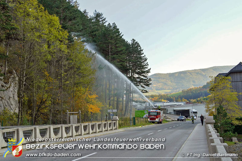 20211027 KHD Einsatz Waldbrand Hirschwang an der Rax Bezirk Neunkirchen Foto: Ing. Daniel Bartmann 20211027 KHD Einsatz Waldbrand Hirschwang an der Rax Bezirk Neunkirchen Foto: Ing. Daniel Bartmann