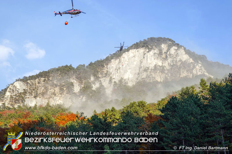 20211027 KHD Einsatz Waldbrand Hirschwang an der Rax Bezirk Neunkirchen Foto: Ing. Daniel Bartmann 20211027 KHD Einsatz Waldbrand Hirschwang an der Rax Bezirk Neunkirchen Foto: Ing. Daniel Bartmann
