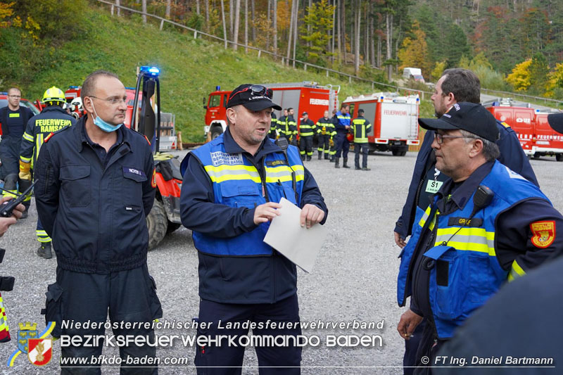 20211027 KHD Einsatz Waldbrand Hirschwang an der Rax Bezirk Neunkirchen Foto: Ing. Daniel Bartmann 20211027 KHD Einsatz Waldbrand Hirschwang an der Rax Bezirk Neunkirchen Foto: Ing. Daniel Bartmann
