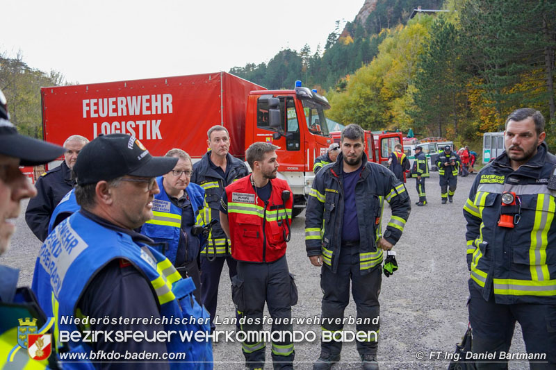 20211027 KHD Einsatz Waldbrand Hirschwang an der Rax Bezirk Neunkirchen Foto: Ing. Daniel Bartmann 20211027 KHD Einsatz Waldbrand Hirschwang an der Rax Bezirk Neunkirchen Foto: Ing. Daniel Bartmann