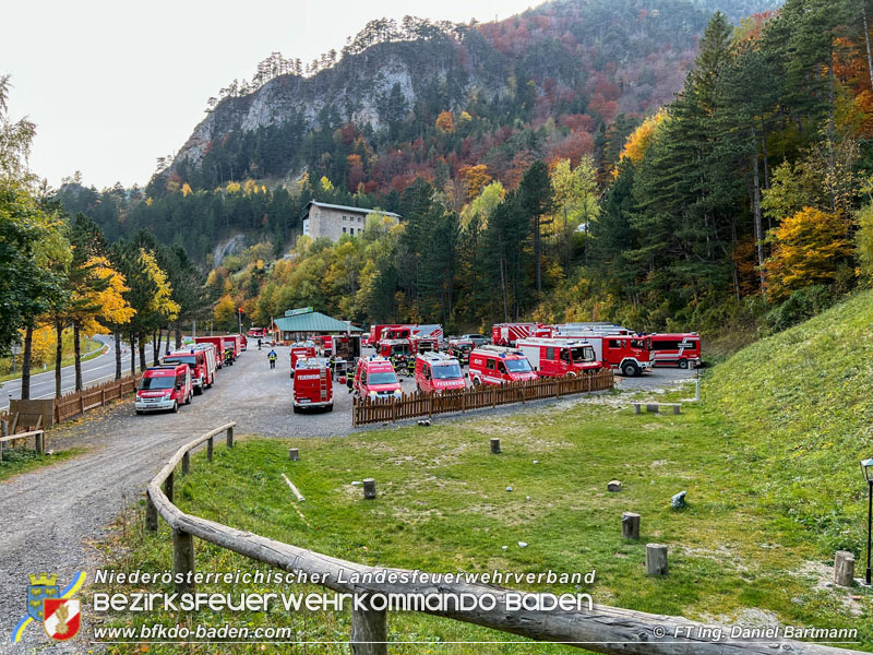 20211027 KHD Einsatz Waldbrand Hirschwang an der Rax Bezirk Neunkirchen Foto: Ing. Daniel Bartmann 20211027 KHD Einsatz Waldbrand Hirschwang an der Rax Bezirk Neunkirchen Foto: Ing. Daniel Bartmann