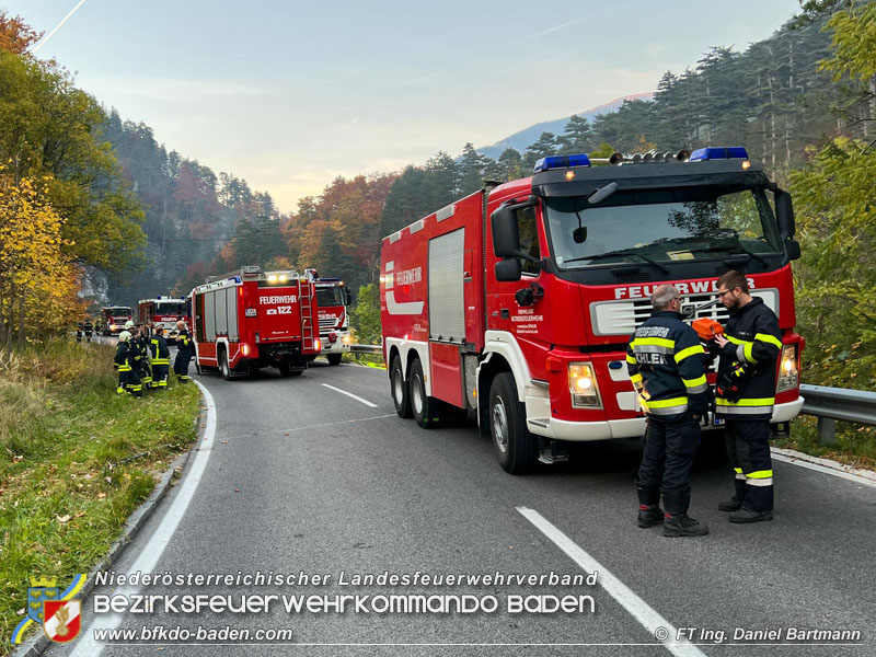 20211027 KHD Einsatz Waldbrand Hirschwang an der Rax Bezirk Neunkirchen Foto: Ing. Daniel Bartmann 20211027 KHD Einsatz Waldbrand Hirschwang an der Rax Bezirk Neunkirchen Foto: Ing. Daniel Bartmann