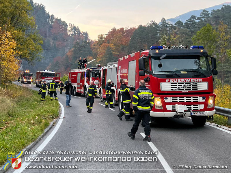 20211027 KHD Einsatz Waldbrand Hirschwang an der Rax Bezirk Neunkirchen Foto: Ing. Daniel Bartmann 20211027 KHD Einsatz Waldbrand Hirschwang an der Rax Bezirk Neunkirchen Foto: Ing. Daniel Bartmann
