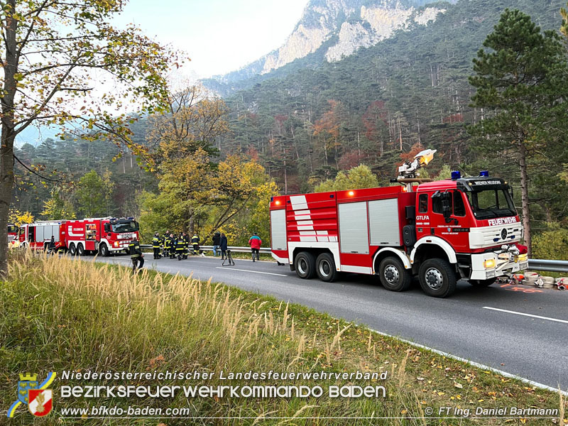 20211027 KHD Einsatz Waldbrand Hirschwang an der Rax Bezirk Neunkirchen Foto: Ing. Daniel Bartmann 20211027 KHD Einsatz Waldbrand Hirschwang an der Rax Bezirk Neunkirchen Foto: Ing. Daniel Bartmann