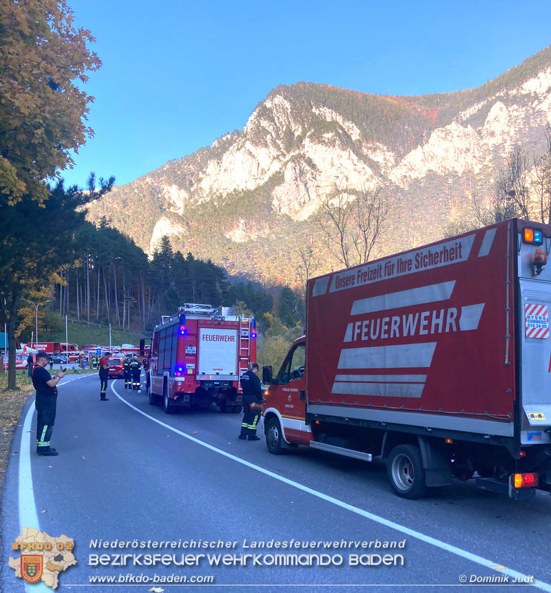 20211028 KHD Einsatz Waldbrand Hirschwang an der Rax Bezirk Neunkirchen  Foto: Dominik Judt