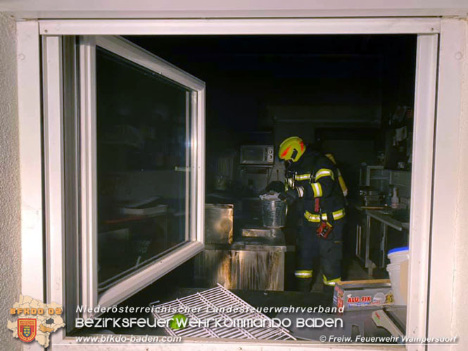 Unterstützung bei Küchenbrand in Wimpassing an der Leitha Burgenland Foto: © Freiwillige Feuerwehr Wampersdorf Unterstützung bei Küchenbrand in Wimpassing an der Leitha Burgenland Foto: © Freiwillige Feuerwehr Wampersdorf