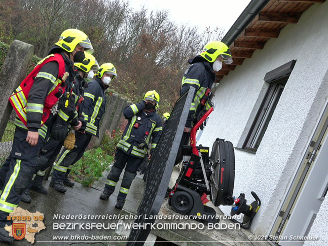 20211126 Braunkohle Briketts lösen CO Alarm in Baden aus Foto: © Stefan Schneider BFKDO BADEN 20211126 Braunkohle Briketts lösen CO Alarm in Baden aus Foto: © Stefan Schneider BFKDO BADEN