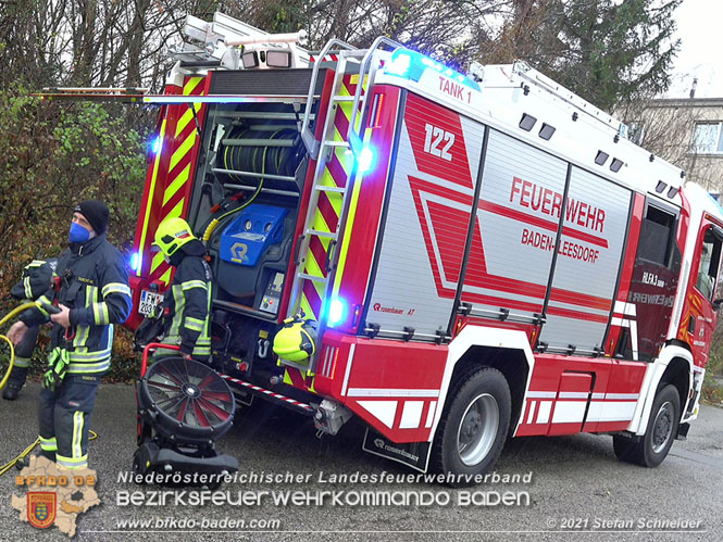 20211126 Braunkohle Briketts lösen CO Alarm in Baden aus Foto: © Stefan Schneider BFKDO BADEN 20211126 Braunkohle Briketts lösen CO Alarm in Baden aus Foto: © Stefan Schneider BFKDO BADEN