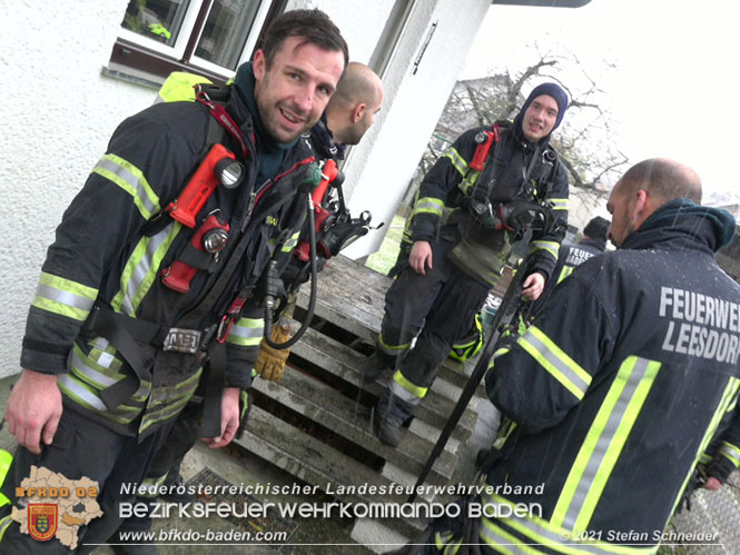 20211126 Braunkohle Briketts lösen CO Alarm in Baden aus Foto: © Stefan Schneider BFKDO BADEN 20211126 Braunkohle Briketts lösen CO Alarm in Baden aus Foto: © Stefan Schneider BFKDO BADEN