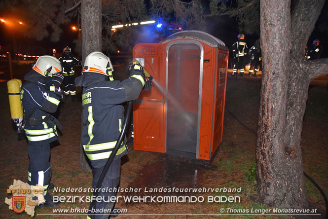 20211208 Brand einer mobilen Toilette in Unterwaltersdorf Foto: © Thomas Lenger Monatsreveue.at 20211208 Brand einer mobilen Toilette in Unterwaltersdorf Foto: © Thomas Lenger Monatsreveue.at