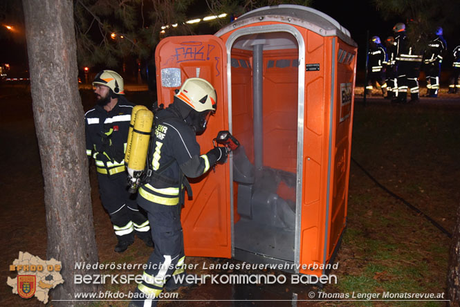 20211208 Brand einer mobilen Toilette in Unterwaltersdorf Foto: © Thomas Lenger Monatsreveue.at 20211208 Brand einer mobilen Toilette in Unterwaltersdorf Foto: © Thomas Lenger Monatsreveue.at