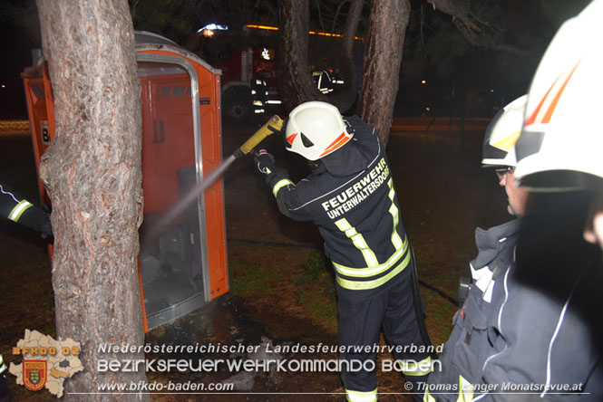 20211208 Brand einer mobilen Toilette in Unterwaltersdorf Foto: © Thomas Lenger Monatsreveue.at 20211208 Brand einer mobilen Toilette in Unterwaltersdorf Foto: © Thomas Lenger Monatsreveue.at