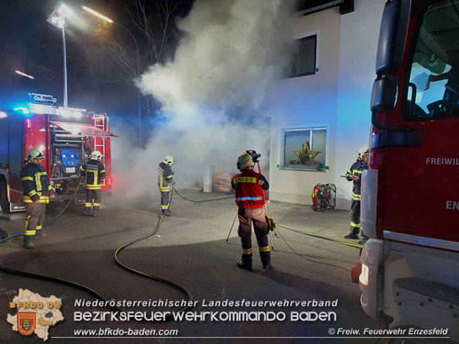 20211216 Nächtlicher Brand in einem Enzesfelder Fleischereibetrieb   Foto: © Freiwillige Feuerwehr Enzesfeld / Reinhard Wafrek 