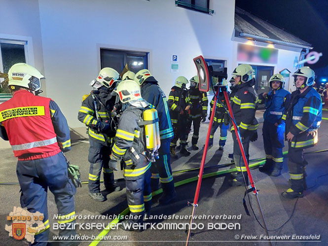 20211216 Nächtlicher Brand in einem Enzesfelder Fleischereibetrieb   Foto: © Freiwillige Feuerwehr Enzesfeld / Reinhard Wafrek 