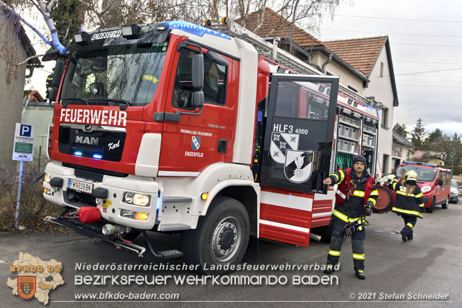 20211216 Nächtlicher Brand in einem Enzesfelder Fleischereibetrieb   Foto: © Stefan Schneider BFKDO Baden