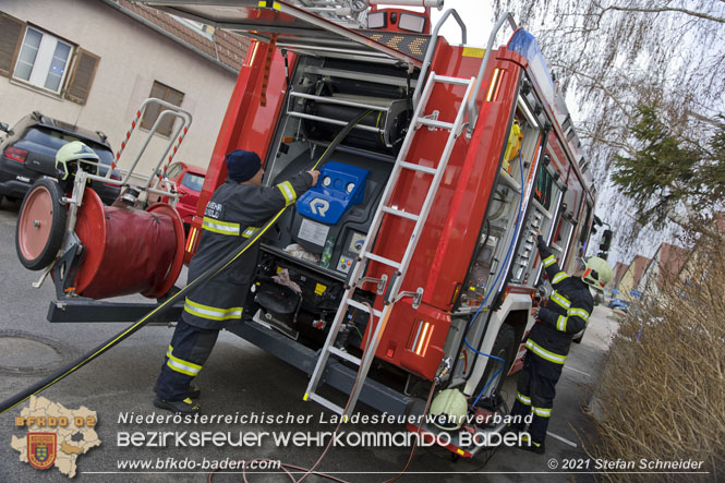 20211216 Nächtlicher Brand in einem Enzesfelder Fleischereibetrieb   Foto: © Stefan Schneider BFKDO Baden