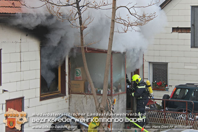 20211227 Wohnhausbrand in Traiskirchen Ortsteil Moellersdorf  Foto: Hans Dietl FF Moellersdorf