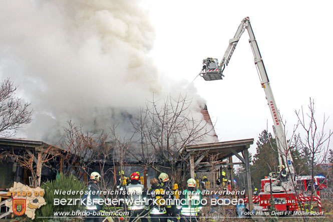 20211227 Wohnhausbrand in Traiskirchen Ortsteil Moellersdorf  Foto: Hans Dietl FF Moellersdorf