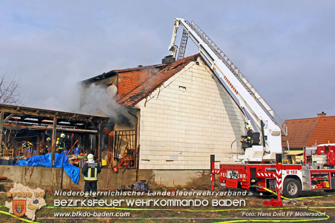 20211227 Wohnhausbrand in Traiskirchen Ortsteil Moellersdorf  Foto: Hans Dietl FF Moellersdorf