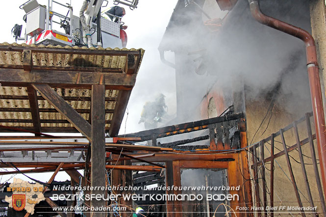 20211227 Wohnhausbrand in Traiskirchen Ortsteil Moellersdorf  Foto: Hans Dietl FF Moellersdorf