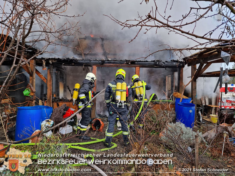 20211227 Wohnhausbrand in Traiskirchen Ortsteil Moellersdorf Foto: Stefan Schneider BFKDO Baden 20211227 Wohnhausbrand in Traiskirchen Ortsteil Moellersdorf Foto: Stefan Schneider BFKDO Baden