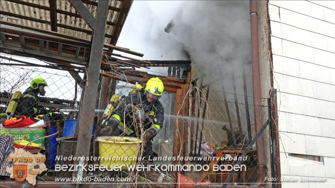 20211227 Wohnhausbrand in Traiskirchen Ortsteil Moellersdorf Foto: Stefan Schneider BFKDO Baden 20211227 Wohnhausbrand in Traiskirchen Ortsteil Moellersdorf Foto: Stefan Schneider BFKDO Baden