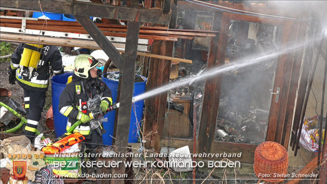20211227 Wohnhausbrand in Traiskirchen Ortsteil Moellersdorf Foto: Stefan Schneider BFKDO Baden 20211227 Wohnhausbrand in Traiskirchen Ortsteil Moellersdorf Foto: Stefan Schneider BFKDO Baden