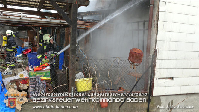 20211227 Wohnhausbrand in Traiskirchen Ortsteil Moellersdorf Foto: Stefan Schneider BFKDO Baden 20211227 Wohnhausbrand in Traiskirchen Ortsteil Moellersdorf Foto: Stefan Schneider BFKDO Baden