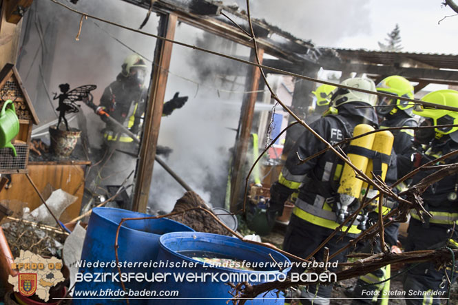 20211227 Wohnhausbrand in Traiskirchen Ortsteil Moellersdorf Foto: Stefan Schneider BFKDO Baden 20211227 Wohnhausbrand in Traiskirchen Ortsteil Moellersdorf Foto: Stefan Schneider BFKDO Baden