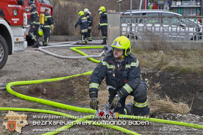 20211227 Wohnhausbrand in Traiskirchen Ortsteil Moellersdorf Foto: Stefan Schneider BFKDO Baden 20211227 Wohnhausbrand in Traiskirchen Ortsteil Moellersdorf Foto: Stefan Schneider BFKDO Baden