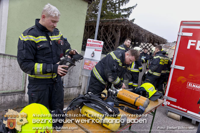 20211227 Wohnhausbrand in Traiskirchen Ortsteil Moellersdorf Foto: Stefan Schneider BFKDO Baden 20211227 Wohnhausbrand in Traiskirchen Ortsteil Moellersdorf Foto: Stefan Schneider BFKDO Baden