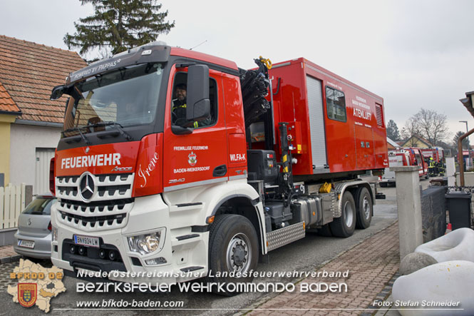 20211227 Wohnhausbrand in Traiskirchen Ortsteil Moellersdorf Foto: Stefan Schneider BFKDO Baden 20211227 Wohnhausbrand in Traiskirchen Ortsteil Moellersdorf Foto: Stefan Schneider BFKDO Baden