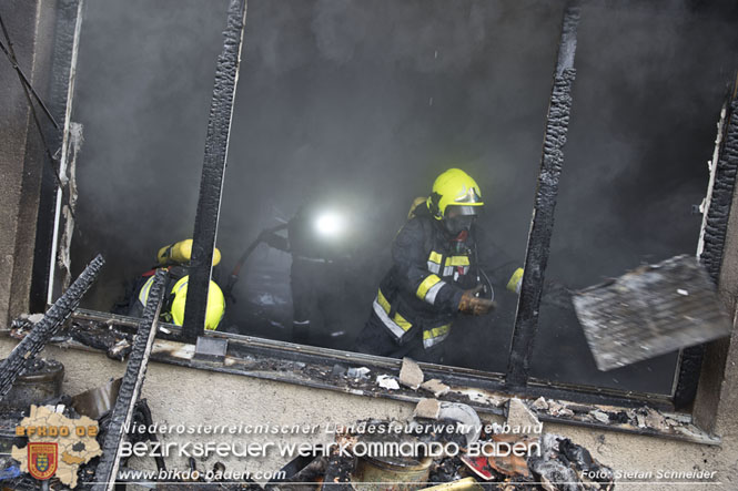 20211227 Wohnhausbrand in Traiskirchen Ortsteil Moellersdorf Foto: Stefan Schneider BFKDO Baden 20211227 Wohnhausbrand in Traiskirchen Ortsteil Moellersdorf Foto: Stefan Schneider BFKDO Baden