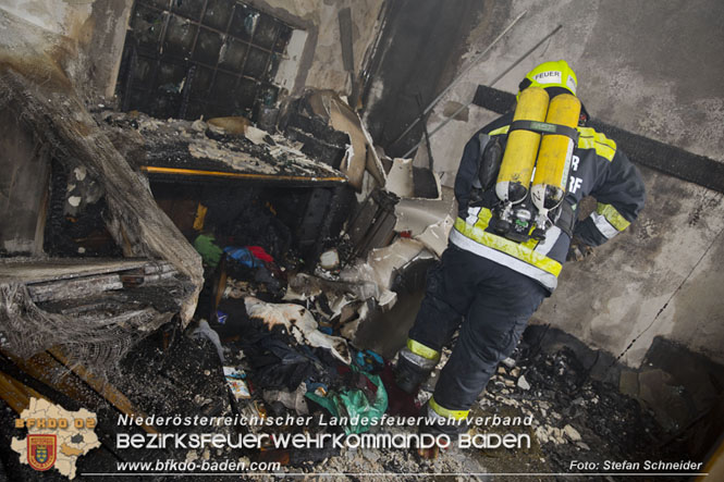 20211227 Wohnhausbrand in Traiskirchen Ortsteil Moellersdorf Foto: Stefan Schneider BFKDO Baden 20211227 Wohnhausbrand in Traiskirchen Ortsteil Moellersdorf Foto: Stefan Schneider BFKDO Baden