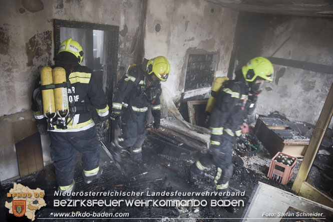 20211227 Wohnhausbrand in Traiskirchen Ortsteil Moellersdorf Foto: Stefan Schneider BFKDO Baden 20211227 Wohnhausbrand in Traiskirchen Ortsteil Moellersdorf Foto: Stefan Schneider BFKDO Baden