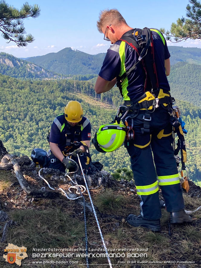 20220816 Waldbrand "Steinwand" Furth a.d.Triesting Foto: DI Rudolf Hafellner AFKDO Pottenstein 20220816 Waldbrand "Steinwand" Furth a.d.Triesting Foto: DI Rudolf Hafellner AFKDO Pottenstein