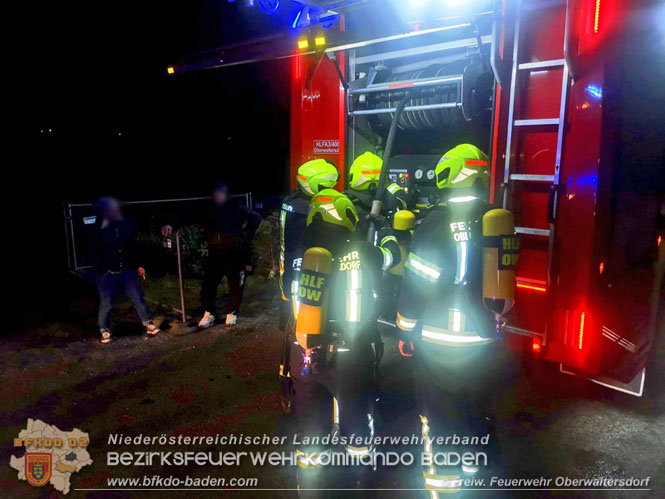 20220101 Muellbehaelterbrand in Oberwaltersdorf  Foto: Freiwillige Feuerwehr Oberwaltersdorf