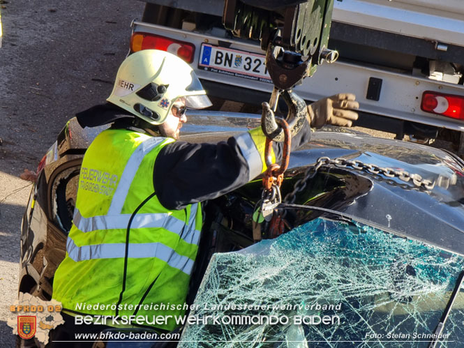 20220118 Spektakulärer Verkehrsunfall auf der L4010 bei Pfaffstätten  Foto: Stefan Schneider