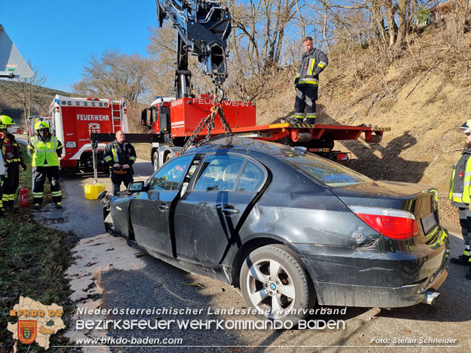 20220118 Spektakulärer Verkehrsunfall auf der L4010 bei Pfaffstätten  Foto: Stefan Schneider