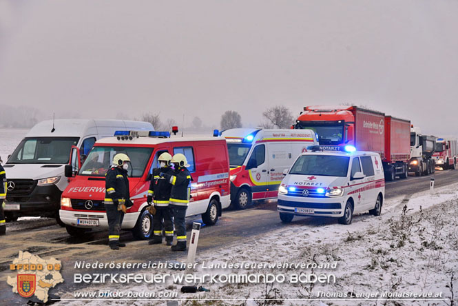 20220124 Verkehrsunfall mit Menschenrettung auf der L161 zwischen Reisenberg und Gramatneusiedl Foto: Thomas Lenger Monatsrevue.at 20220124 Verkehrsunfall mit Menschenrettung auf der L161 zwischen Reisenberg und Gramatneusiedl Foto: Thomas Lenger Monatsrevue.at