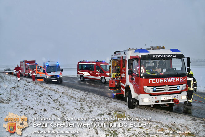 20220124 Verkehrsunfall mit Menschenrettung auf der L161 zwischen Reisenberg und Gramatneusiedl Foto: Thomas Lenger Monatsrevue.at 20220124 Verkehrsunfall mit Menschenrettung auf der L161 zwischen Reisenberg und Gramatneusiedl Foto: Thomas Lenger Monatsrevue.at