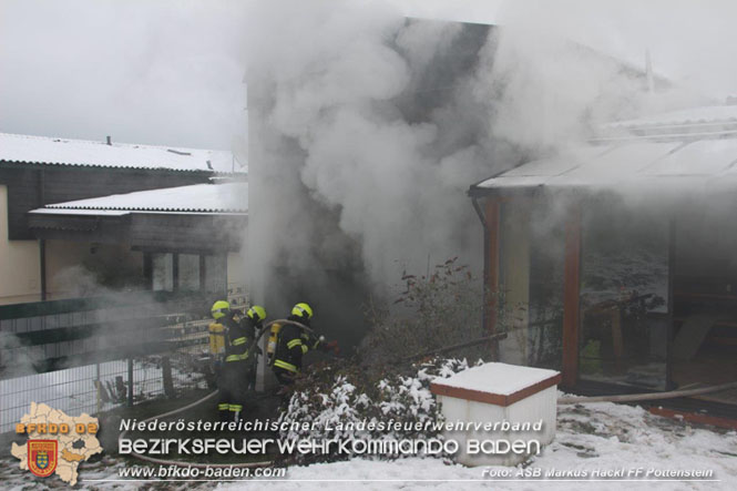 20220124 Wohnhausbrand in Berndorf - 3 Feuerwehren standen im Löscheinsatz   Foto: ASB Markus Hackl FF Pottenstein