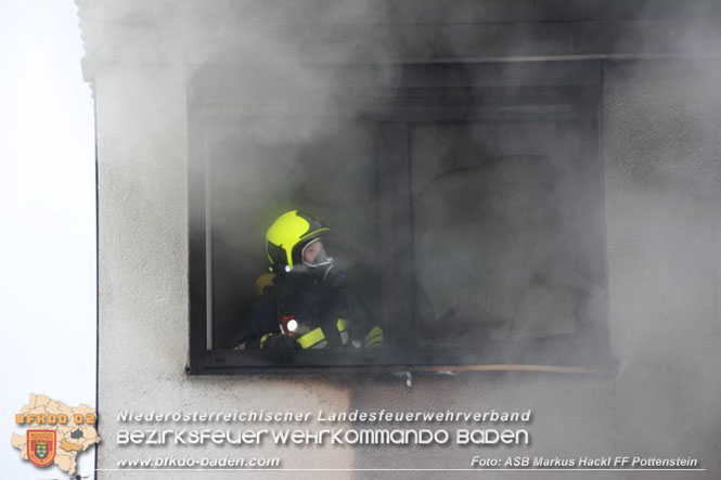 20220124 Wohnhausbrand in Berndorf - 3 Feuerwehren standen im Löscheinsatz   Foto: ASB Markus Hackl FF Pottenstein