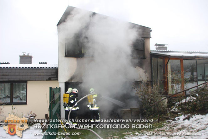 20220124 Wohnhausbrand in Berndorf - 3 Feuerwehren standen im Löscheinsatz   Foto: ASB Markus Hackl FF Pottenstein