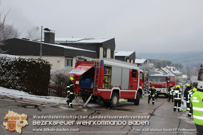 20220124 Wohnhausbrand in Berndorf - 3 Feuerwehren standen im Löscheinsatz   Foto: ASB Markus Hackl FF Pottenstein