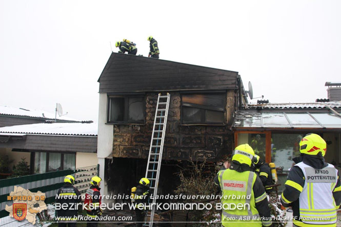 20220124 Wohnhausbrand in Berndorf - 3 Feuerwehren standen im Löscheinsatz   Foto: ASB Markus Hackl FF Pottenstein