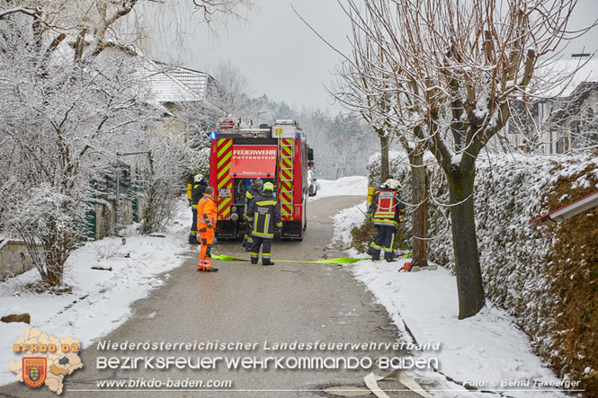 20220124 Wohnhausbrand in Berndorf - 3 Feuerwehren standen im Löscheinsatz   Foto: © Bernd Taxberger BFK Baden
