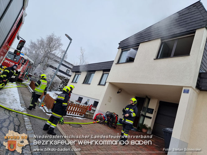 20220124 Wohnhausbrand in Berndorf - 3 Feuerwehren standen im Löscheinsatz   Foto: Stefan Schneider BFK Baden