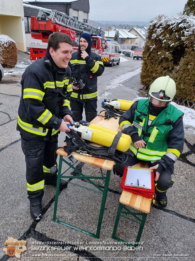20220124 Wohnhausbrand in Berndorf - 3 Feuerwehren standen im Löscheinsatz   Foto: Stefan Schneider BFK Baden